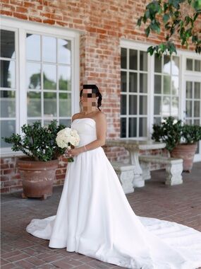 Ivory Bridal Gown Strapless Wedding Dress